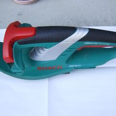 BOSCH　充電式ヘッジトリマ－　
