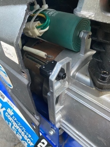 《譲渡完了》エアーコンプレッサー　微妙にジャンク