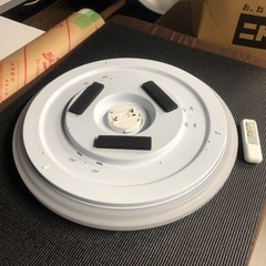 【美品】2021年購入 ニトリ LED調光シーリングライト 6畳用（リモコン付）の画像