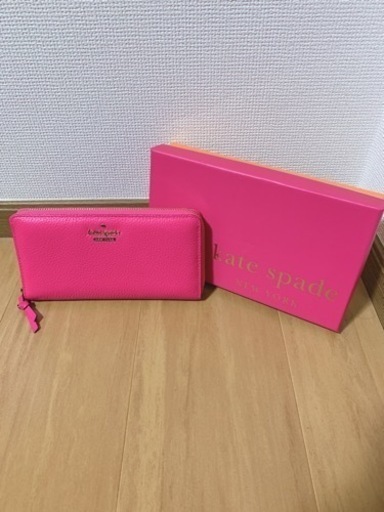 〈未使用品〉ケイトスペード　長財布　ショッキングピンク