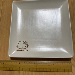 ハローキティお皿