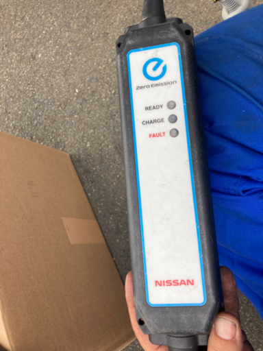 電気自動車用充電ケーブル　日産リッフ
