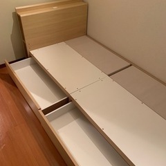 【ニトリ】シングルベッドフレーム　収納・コンセントあり