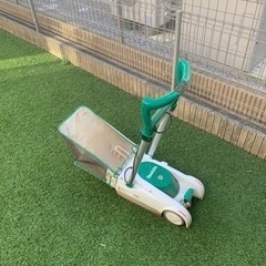 マキタ　芝刈り　破損あり