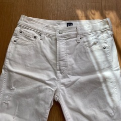 【直接引き取り】GAP デニム 美品 洋服　レディースの画像