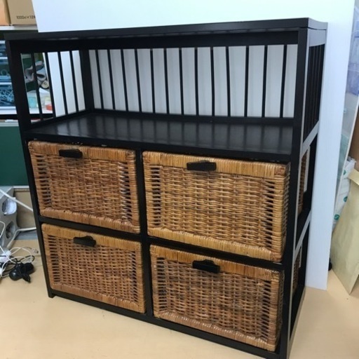 お洒落な収納棚　カゴつき