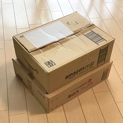 【無料；取りに来て下さる方限定】食玩などのおまけフィギュア他　２箱の画像