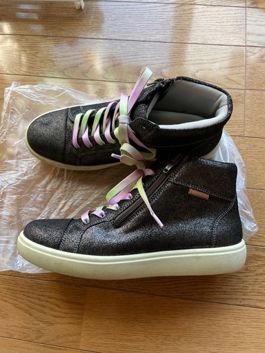 ハイデッキ　黒　美品