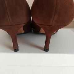 kate spade スエードパンプスの画像