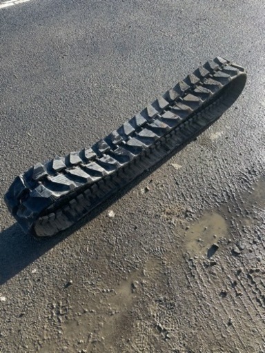 バックホー　ゴムキャタ　１本