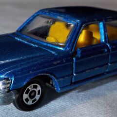トミカ メルセデス ベンツ 450SEL 1976 青