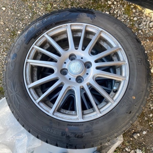 175/65/R15 スタッドレスタイヤ4本