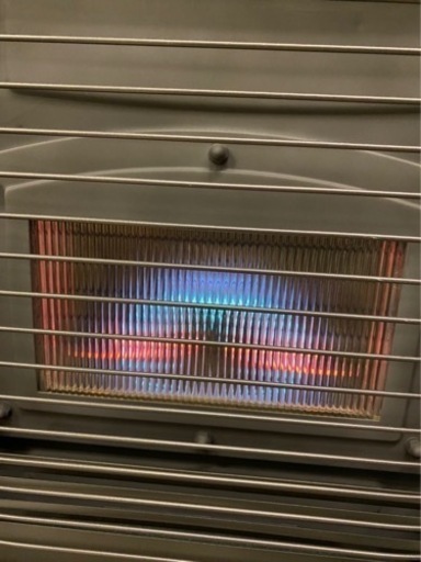 美品　sunpot/サンポット FF式石油ストーブ ゼータスイング FFR-703RX L ベージュメタリック 木造18畳/コンクリー