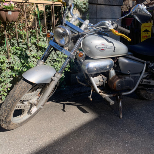 ホンダ　マグナ50