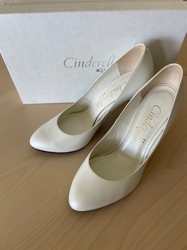 【極美品】DIANA/ダイアナ　シンデレラ　ハイヒール　23.5cm