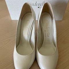 【極美品】DIANA/ダイアナ　シンデレラ　ハイヒール　23.5cmの画像