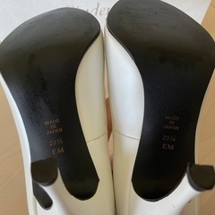 【極美品】DIANA/ダイアナ　シンデレラ　ハイヒール　23.5cmの画像