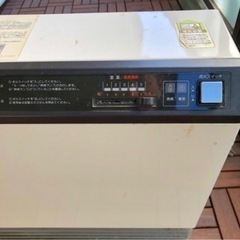 ガスファンヒーター