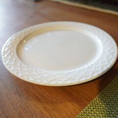 デンマークBing&Grondahl(ビングオーグレンダール)社のJens H. Quistgaard(イェンス・クイストゴー)Cordial palette(コーディアル・パレット)のプレート 白①BK425の画像