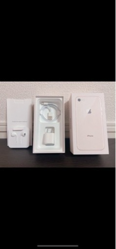 iPhone 8 64G SIMロック解除済み値段交渉可です〜