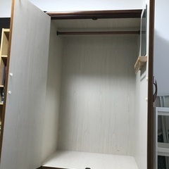 木製衣裳タンスの画像