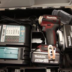 マキタ(Makita) 充電式インパクトドライバ(レッド) 18V 6Ah バッテリ2本・充電器・ケース付 TD171DGXAR (D4273aswxY)