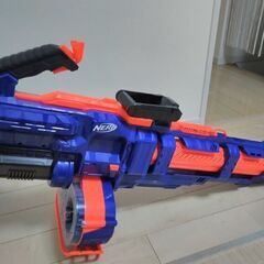 プレゼントにも！！美品・ナーフの空気銃の画像