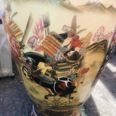 特大の壺 薩摩焼？の画像
