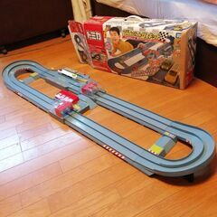 トミカ　びゅんびゅんサーキットとビッグタワーサーキットセットの画像