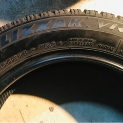 【SOLDOUT】【無料】155/65R14 BRIDGESTONE BLIZZAK VRX スタッドレスタイヤ 1本の画像