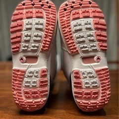 Burtonスノーボードブーツの画像