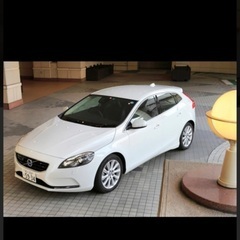 ボルボ V40 T4 15,000km以下