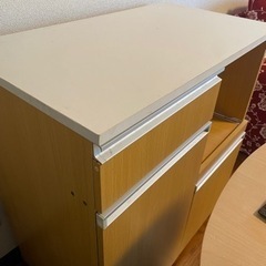 可動式棚　収納家具の画像