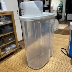 【お取引終了】無印良品　米びつ保存容器の画像
