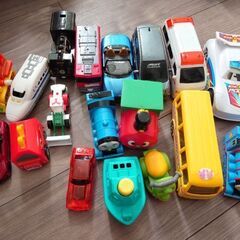 車　電車　おもちゃ