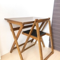 【12月末まで 取りに来れる方】折り畳みデスク・チェアーセットの画像