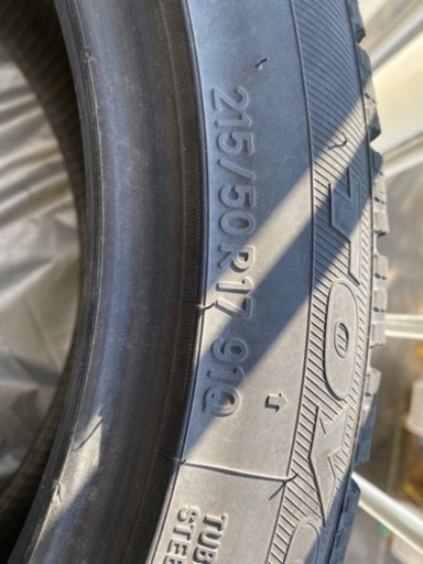 スタッドレスタイヤ4本　215/50R17