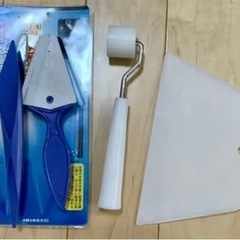 ゴムヘラセット、プラスチックヘラ、ローラー　無料
