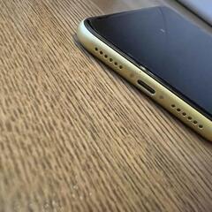 "iPhone 11 イエロー 64 GB docomo "の画像