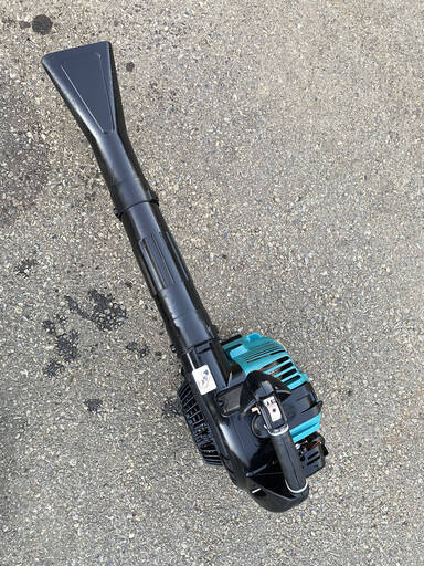 整備済 現物確認歓迎 初期不良対応OK 4サイクル マキタ 24.5cc エンジンブロワ/集じん機 EUB4250 取説も見れる