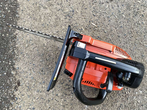 現物確認歓迎 初期不良対応可能 整備済 マキタ 22.2cc カービング チェーンソー ME230T 取説はメーカーHPで見れます