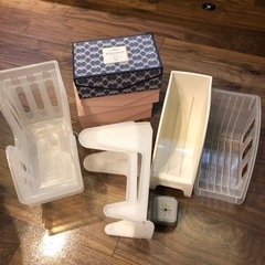 お皿ラック、紙箱