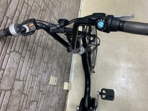 感謝祭SALE 東京23区配達無料　ブリヂストン　A.C.L.C 8.1Ah リチウム 電動自転車 中古自転車　小径20