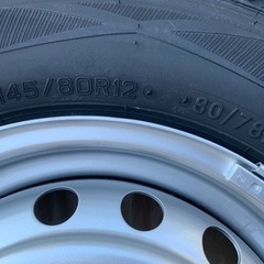 スタッドレス▲タイヤ！ホイール付き！軽トラック！軽バン！145R12！145/80R12！の画像