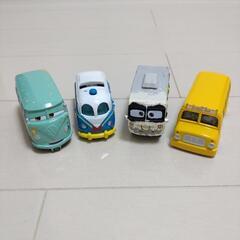 トミカ　ミニカー　ドナルド　カーズ　スヌーピー