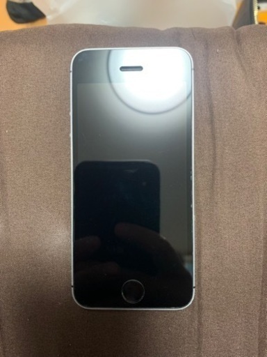 iPhone SE SIMロック解除済み