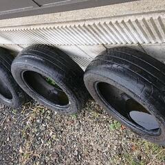 セレナ用タイヤ、溝少なめ。あげます。