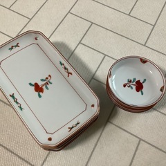 和食器.赤絵花紋　長皿5枚　＋　小皿5枚
