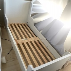 IKEA 子供用ベッド　伸長式の画像