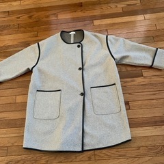 しまむら　パイピングコートの画像